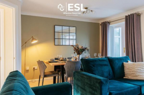 4 bedroom house in Shrewsbury with parking
